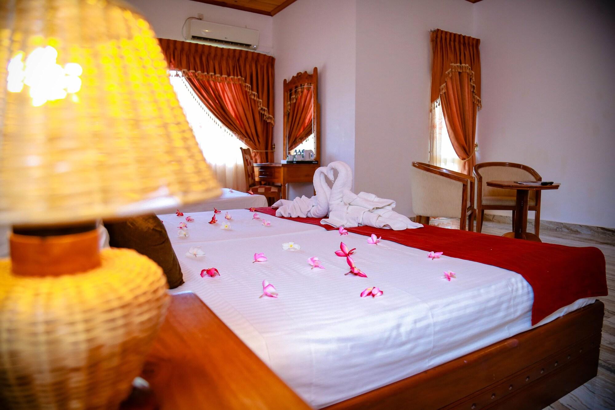 Hotel Sudu Araliya Polonnaruwa Exterior foto