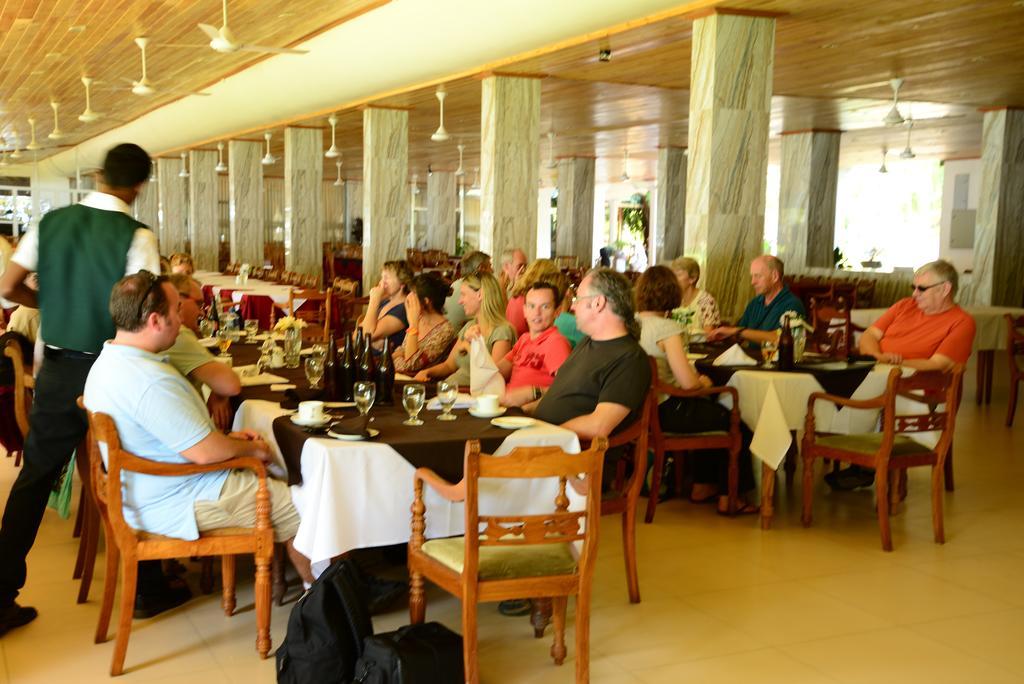 Hotel Sudu Araliya Polonnaruwa Exterior foto